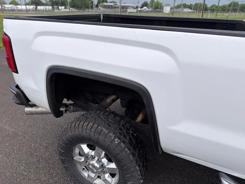 Used 2016 White GMC SLT image 8