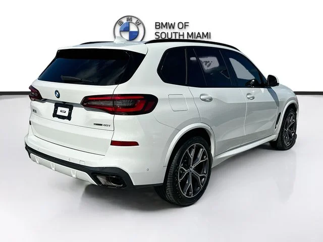 Used 2023 White BMW sDrive40i image 7