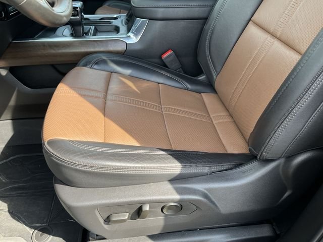 Used 2025 Black Chevrolet High Country image 12