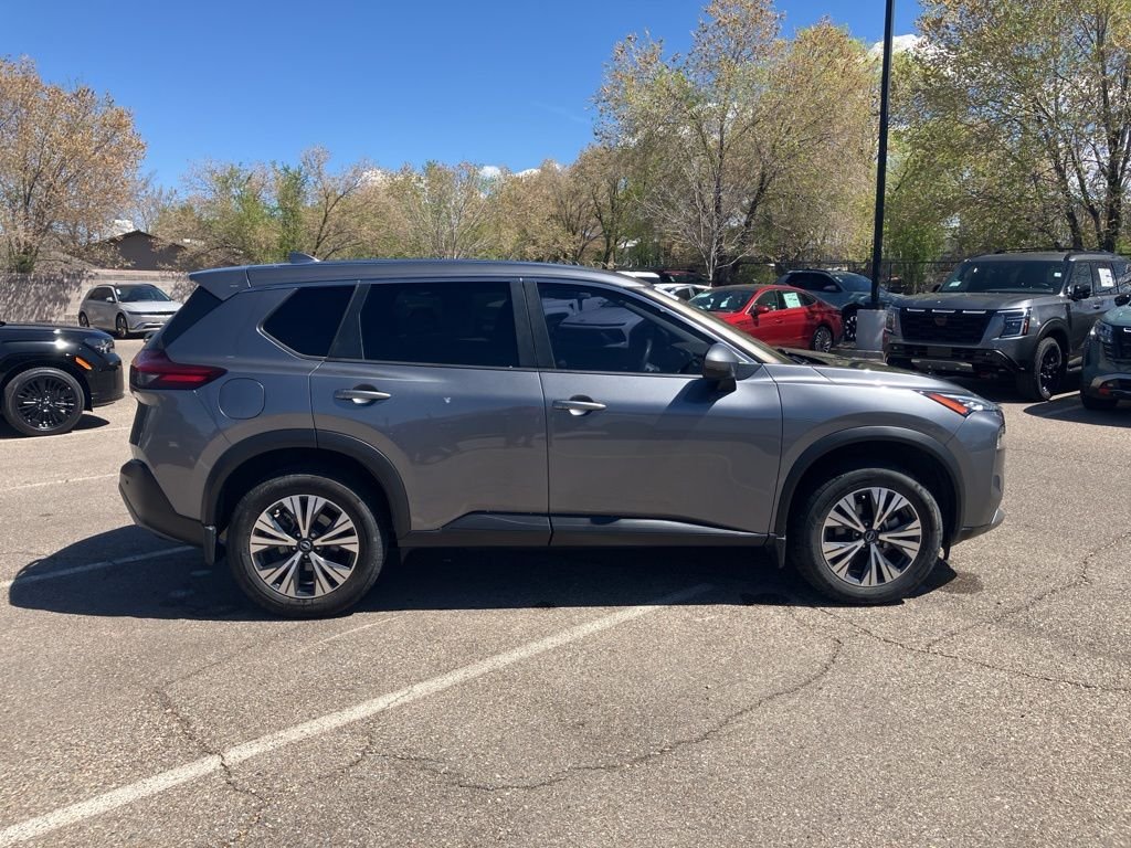 Used 2023 Gray Nissan SV image 8