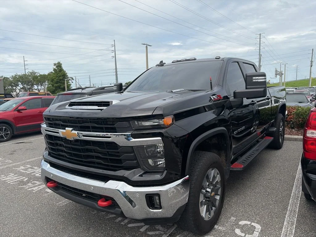 Used 2025 Black Chevrolet LT image 1