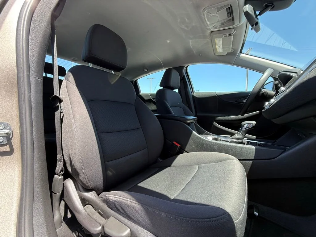 Used 2022 Mineral Gray Metallic Chevrolet LT image 15