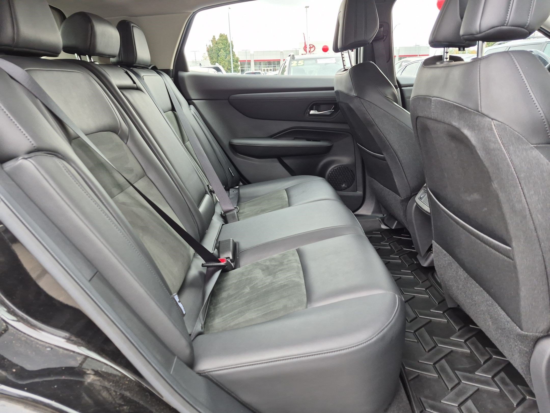 Certified Used 2024 Black Diamond Pearl Nissan EVOLVE+ image 29
