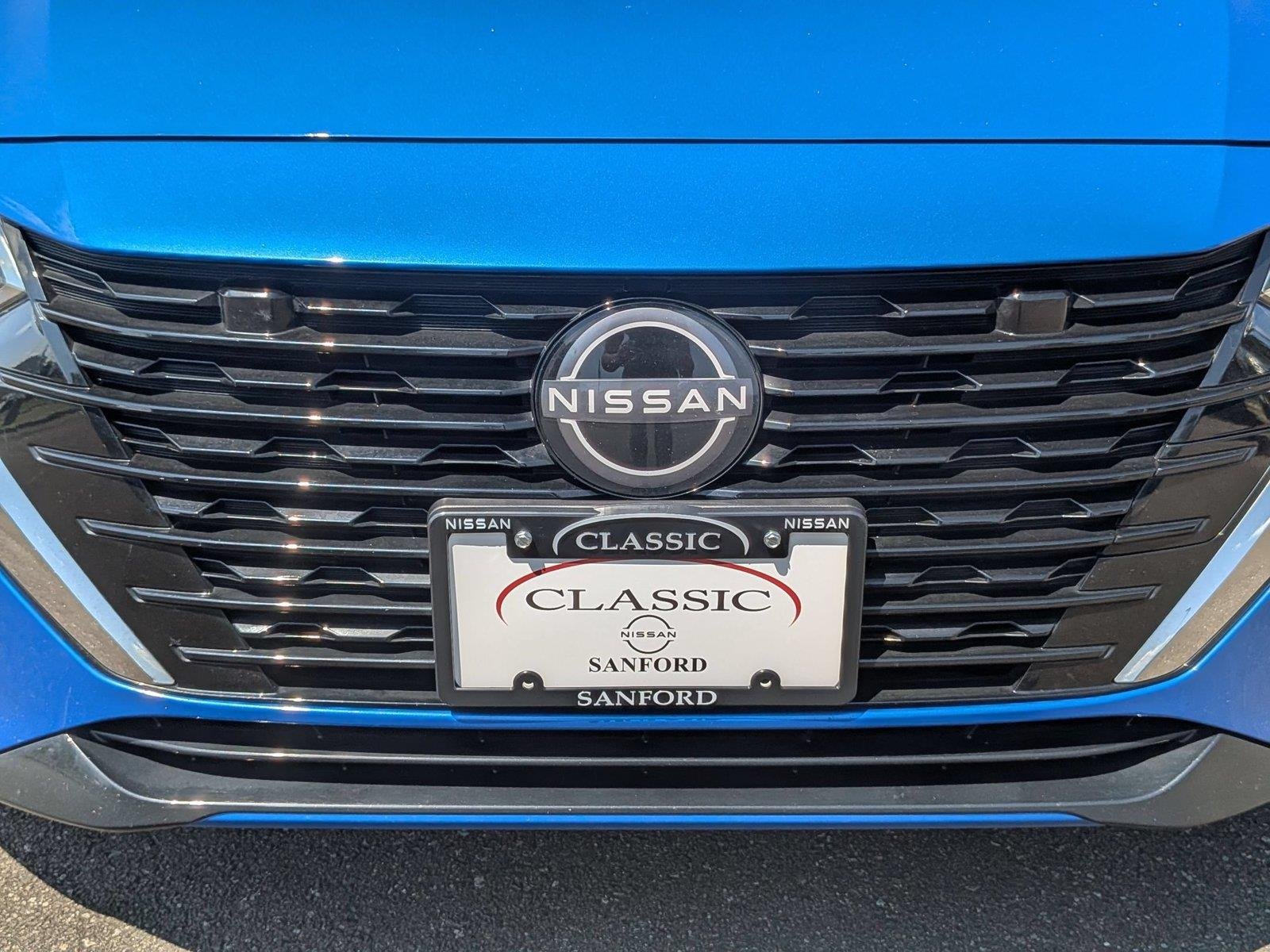 Used 2025 Electric Blue Metallic Nissan SV image 13
