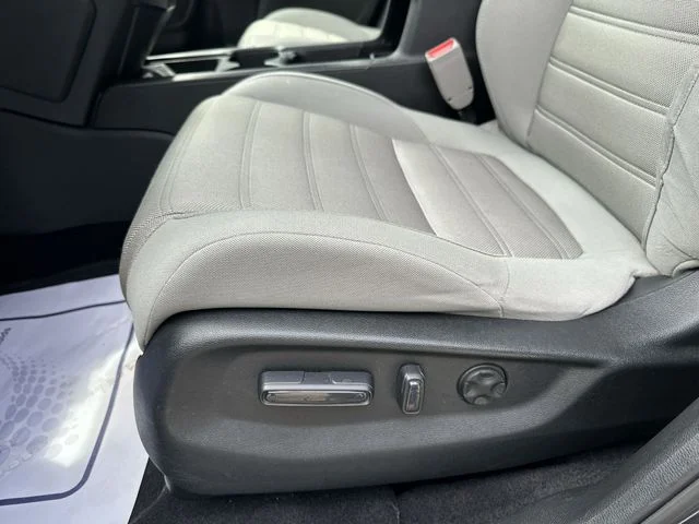 Certified Used 2017  Honda EX image 16