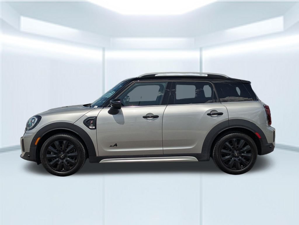 Used 2024 Silver MINI Iconic image 2