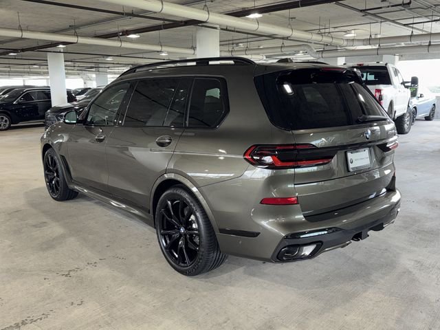 New 2027 Manhattan Green Metallic BMW xDrive40i image 5