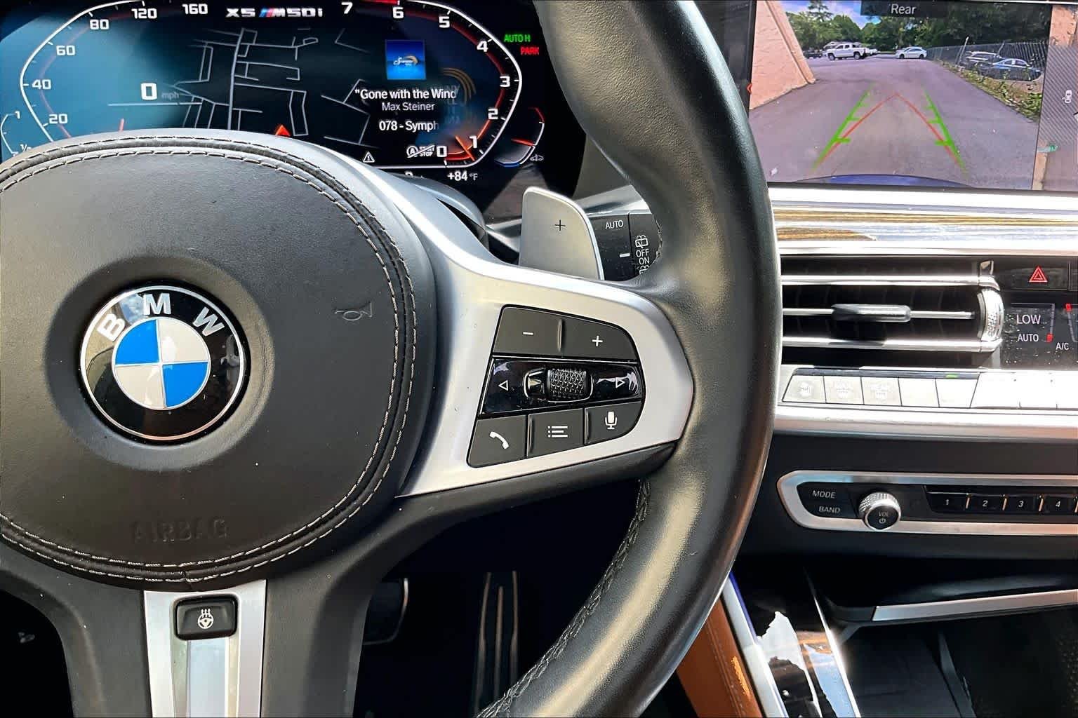 Used 2021 Arctic Gray Metallic BMW M50i image 25