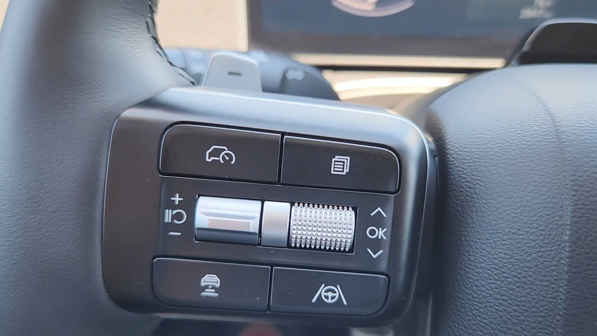 2026 Hyundai Santa Fe SEL - Photo 11