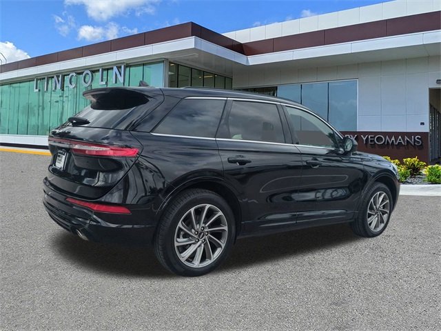 2025 Lincoln Corsair Grand Touring photo 2