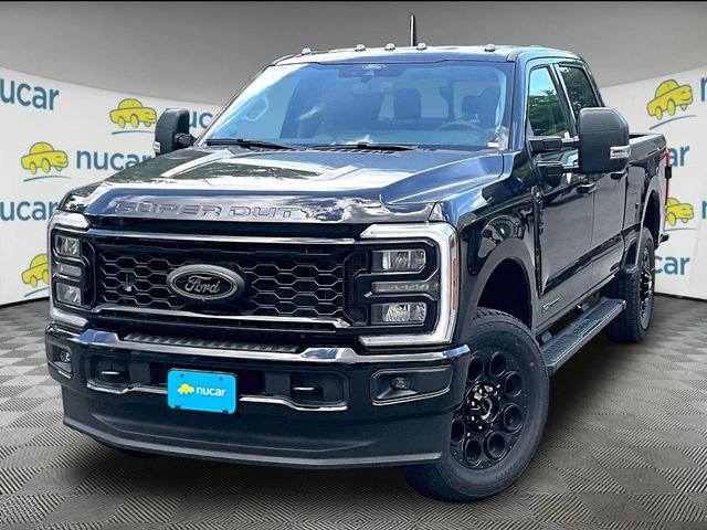 New 2026 Agate Black Metallic Ford XLT image 2