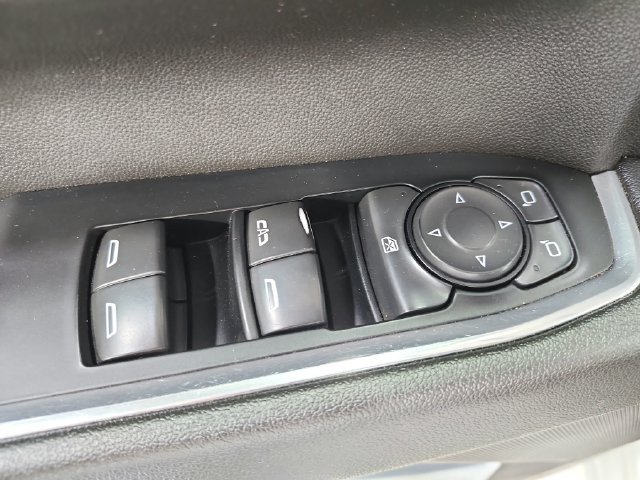 Used 2024 White Chevrolet LT image 36