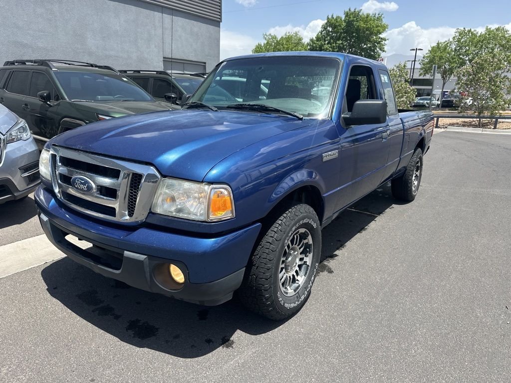 Used 2011 Blue Ford XLT image 1