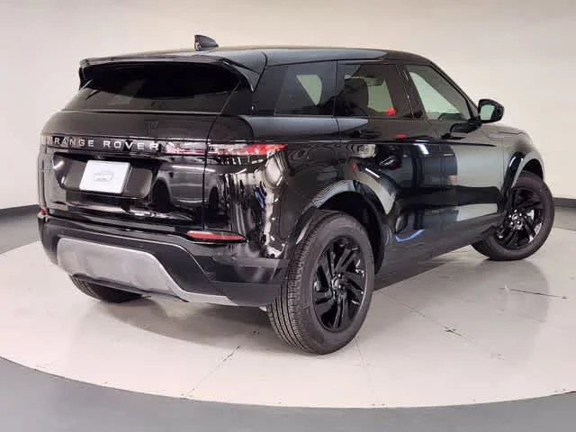 Used 2026 Santorini Black Metallic Land Rover Core S image 2