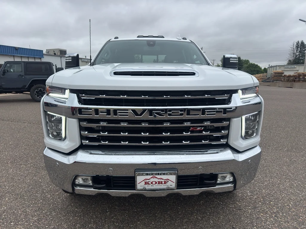 Used 2021 SUMMIT WHITE Chevrolet LTZ image 3