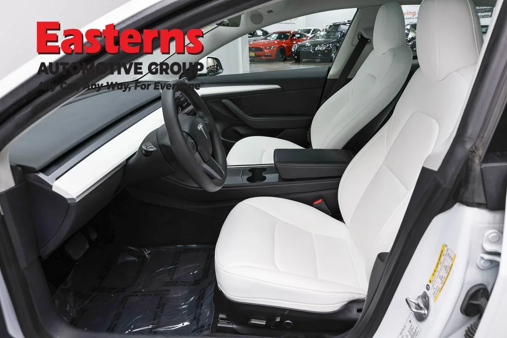 Used 2023 White Tesla Base image 14