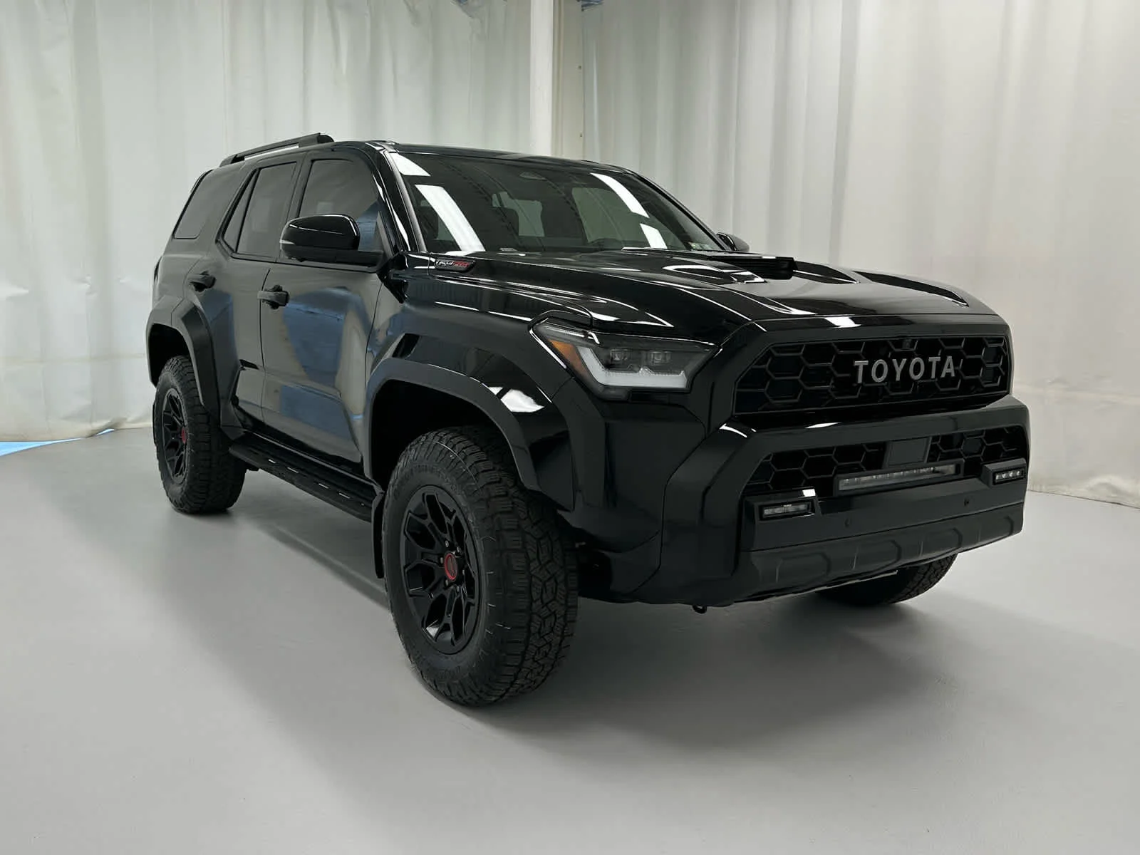 2025 Toyota 4Runner Hybrid TRD Pro i-FORCE MAX 4WD's photo