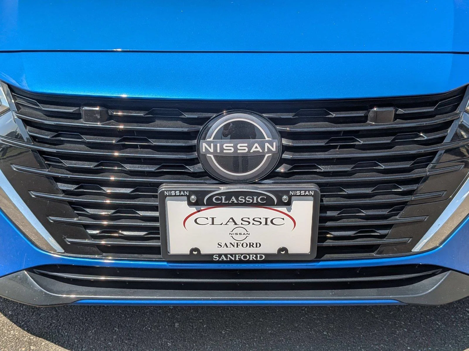 Used 2025 Electric Blue Metallic Nissan SV image 13