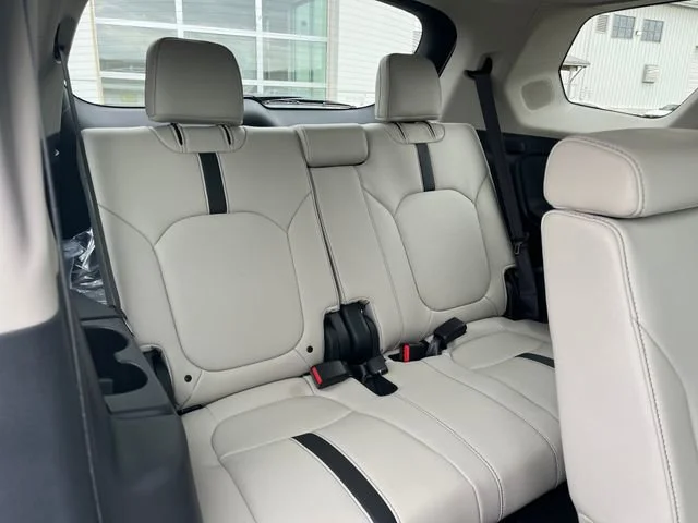New 2026 Platinum White Honda Touring image 14