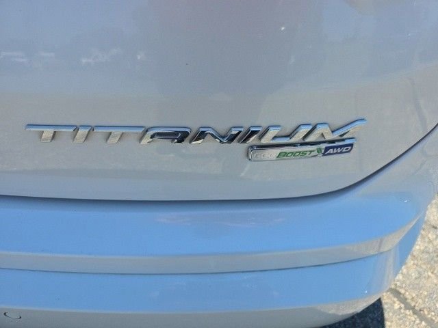 Used 2019 White Platinum Clearcoat Metallic Ford Titanium image 7