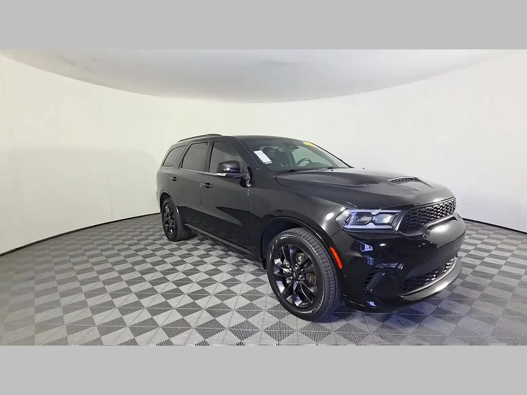 Used 2023 DB Black Clearcoat Dodge R/T Plus image 33