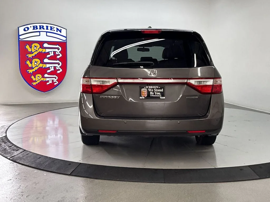 Used 2013 White Diamond Pearl Honda Touring Elite image 11