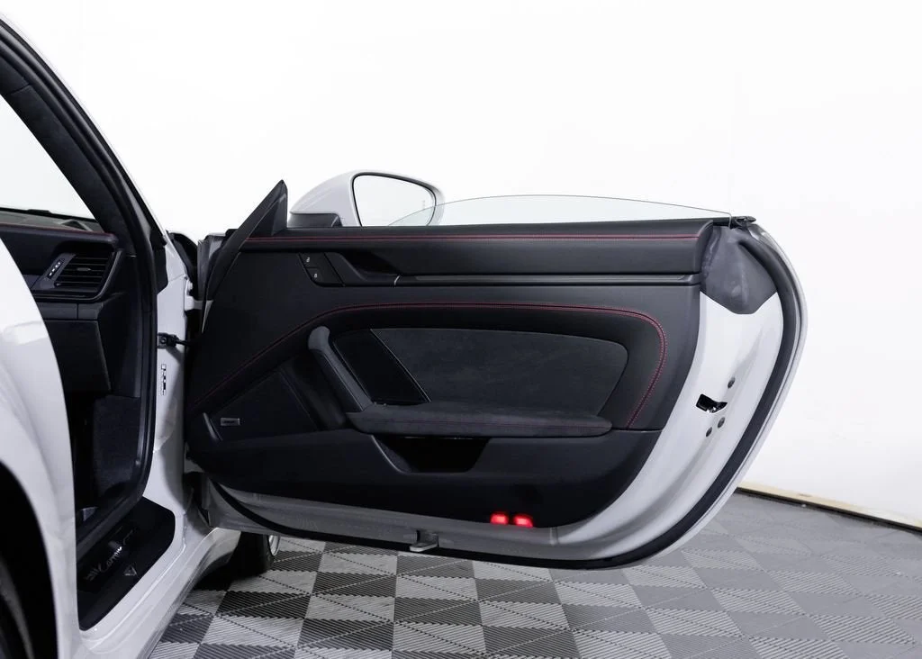 Used 2024 Chalk Porsche Carrera GTS Manual image 20