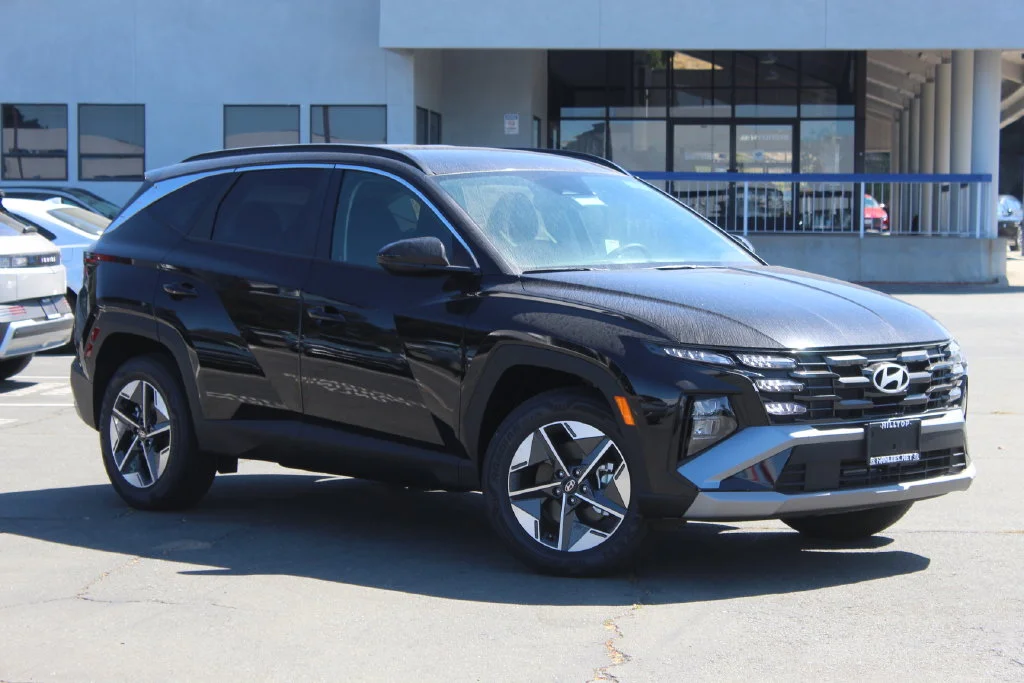New 2026 Gray Hyundai SEL image 1