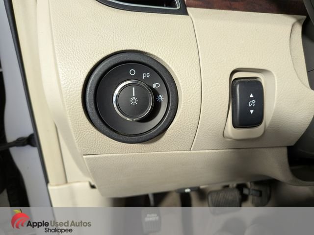 Used 2010 White Ford SEL image 26