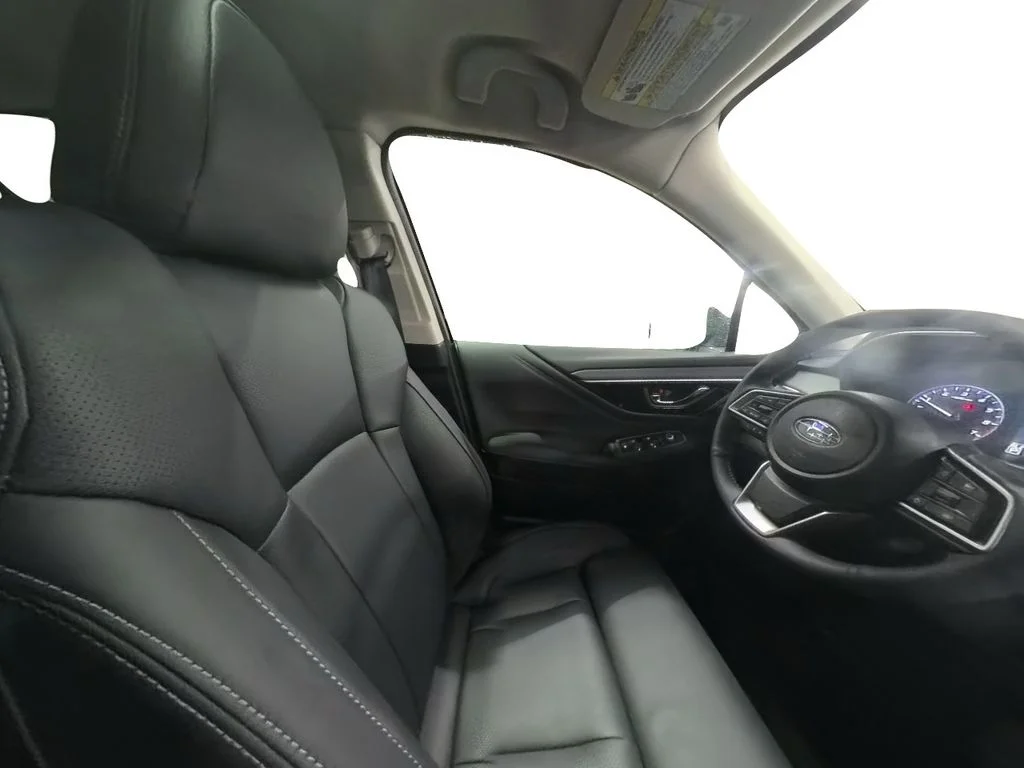 Used 2025 Black Subaru Touring XT image 28