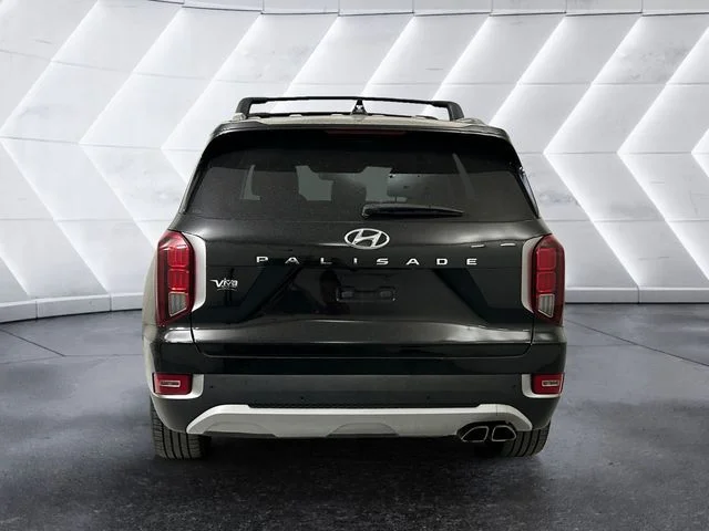 Used 2022 Black Hyundai SEL image 5