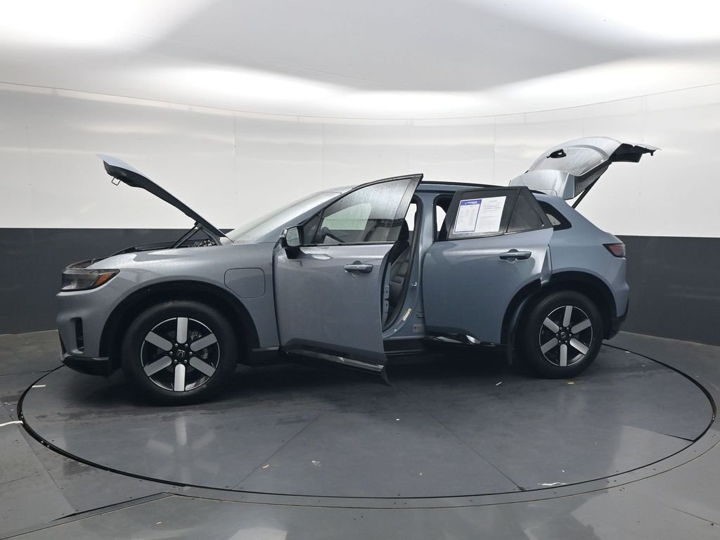 Used 2024 Gray Honda Touring image 40