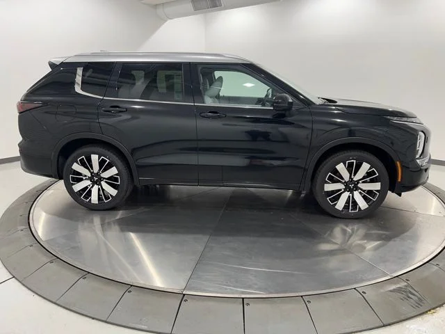 2025 Mitsubishi Outlander SEL Platinum Edition - Photo 6