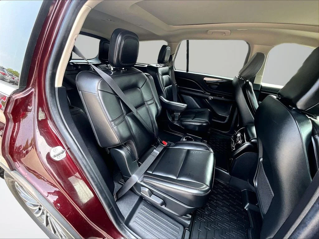 Used 2022 Red Lincoln Standard image 28
