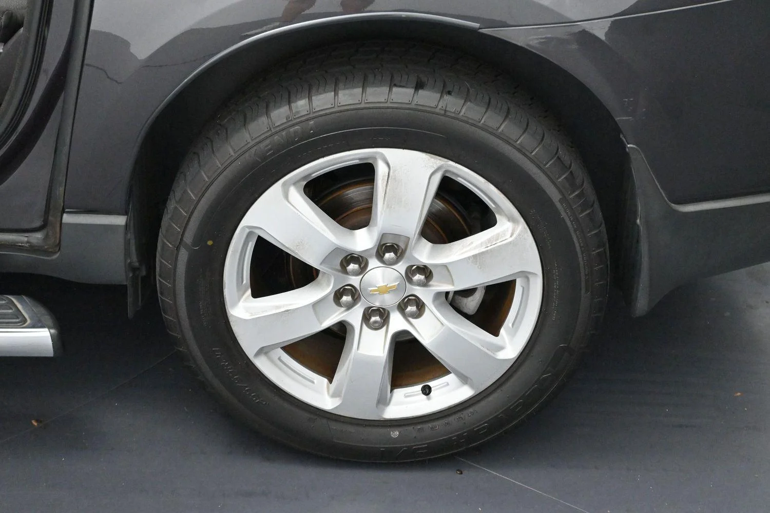 Used 2016 Tungsten Metallic Chevrolet LT image 31