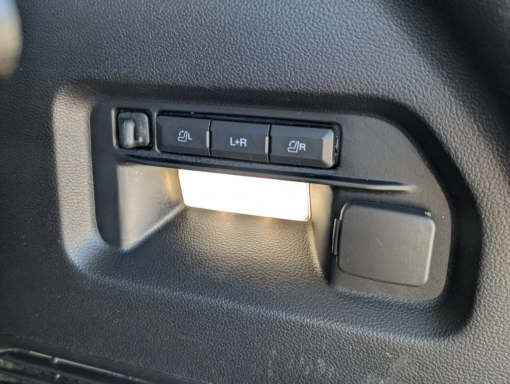 Used 2022 Gray Ford Limited image 35