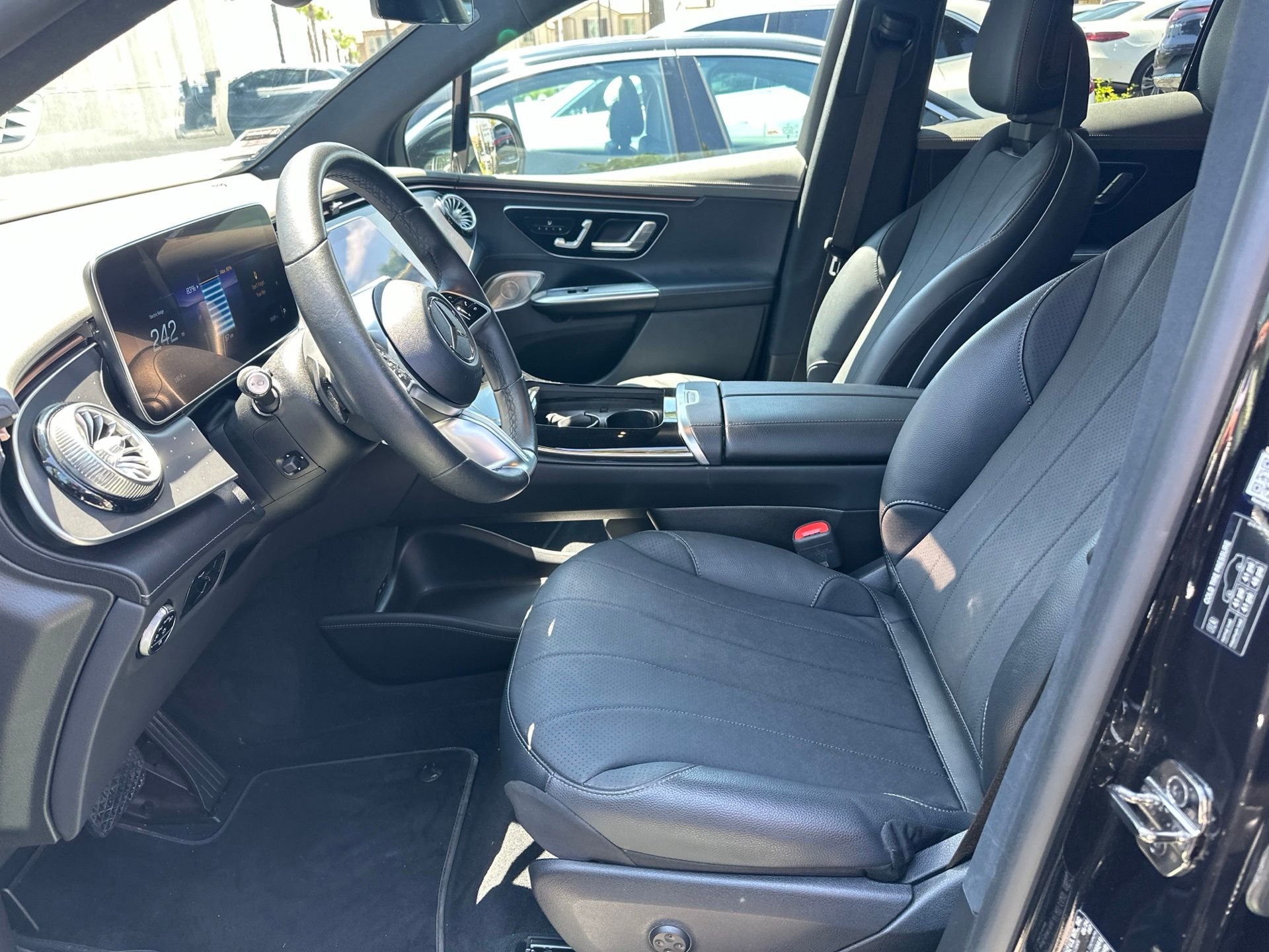 Used 2024  Mercedes-Benz 350+ SUV image 7