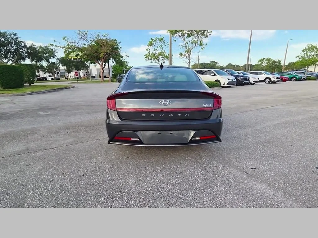 Used 2022 Portofino Gray Hyundai Limited image 38