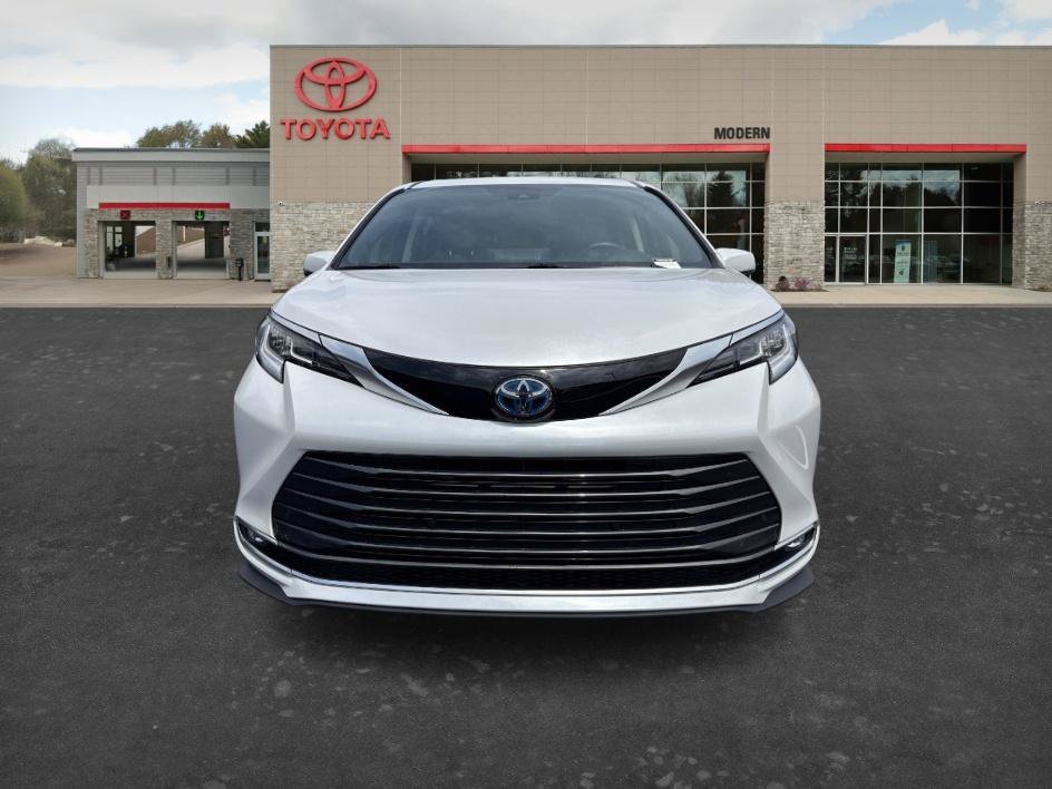 Used 2024 Pearl Toyota Limited image 2