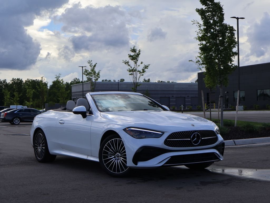 2026 Mercedes-Benz CLE CLE 450 4Matic Cabriolet's photo