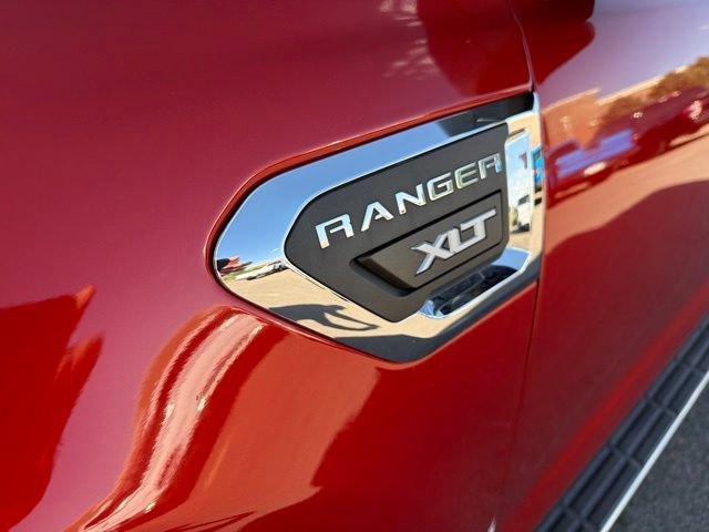 Used 2019 Chili Pepper Red Ford XLT image 12