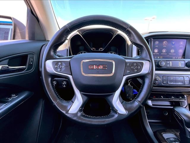 Used 2022 Blue Metallic GMC Elevation image 17