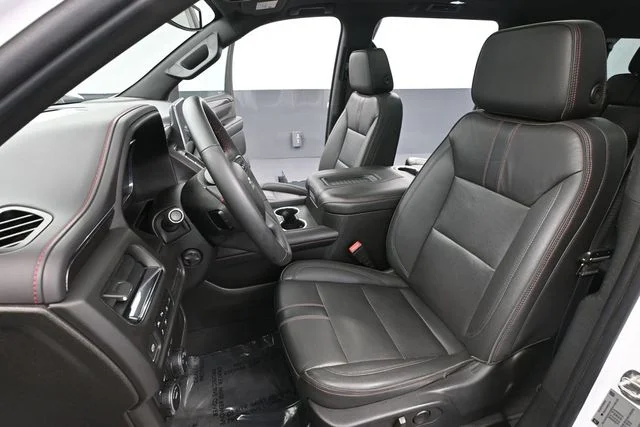 Used 2022 White Chevrolet RST image 28