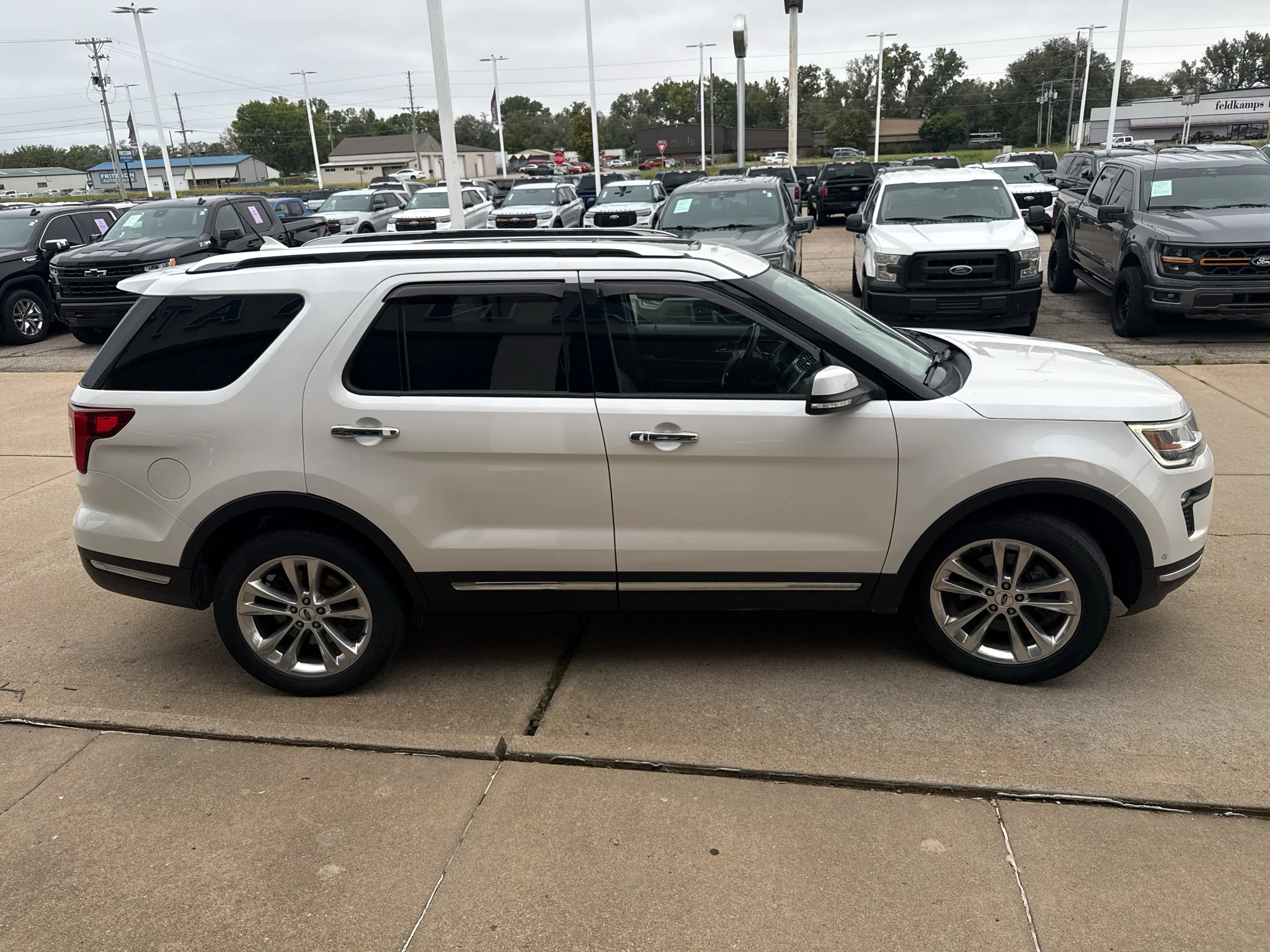 Used 2018 White Platinum Metallic Tri-Coat Ford Limited image 12