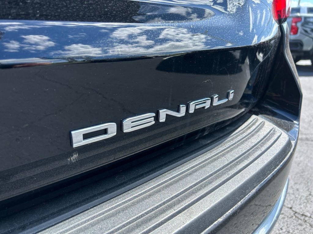 Used 2024 Onyx Black GMC Denali image 12
