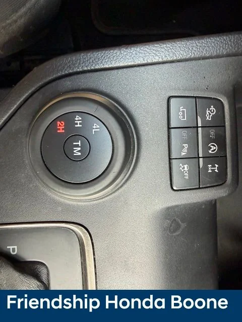Used 2019 Silver Ford XLT image 20