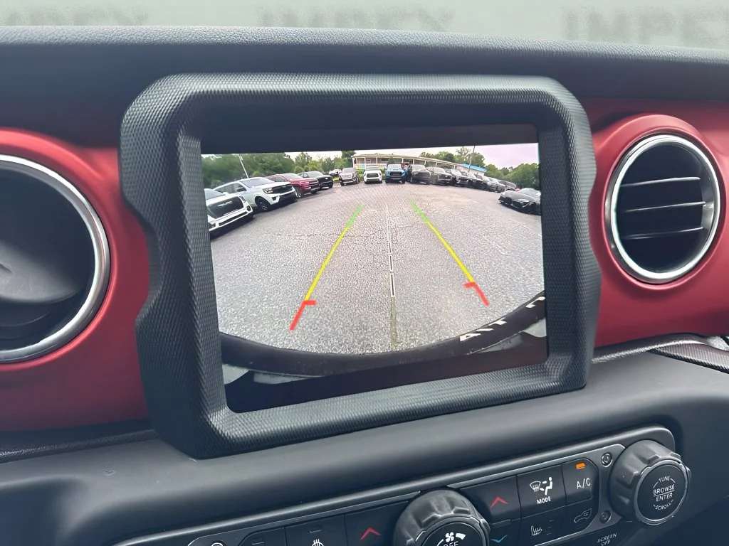 Used 2019 Red Jeep Unlimited Rubicon image 17