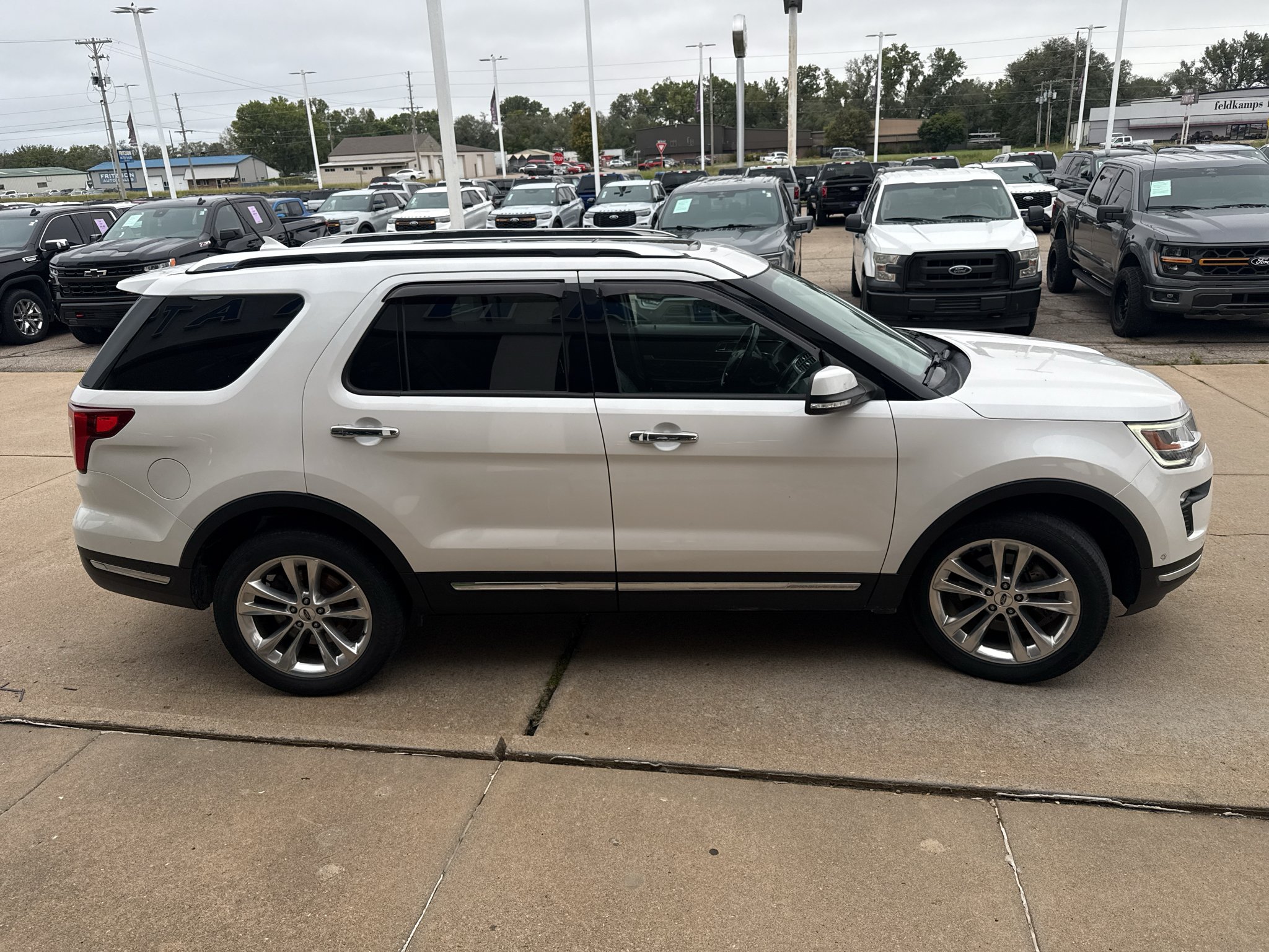 Used 2018 White Platinum Metallic Tri-Coat Ford Limited image 12