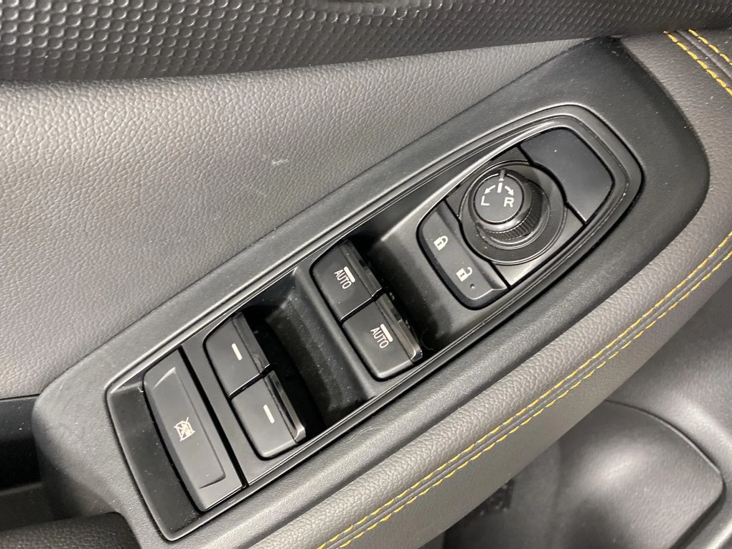 Used 2023 Crystal White Pearl Subaru Wilderness image 30