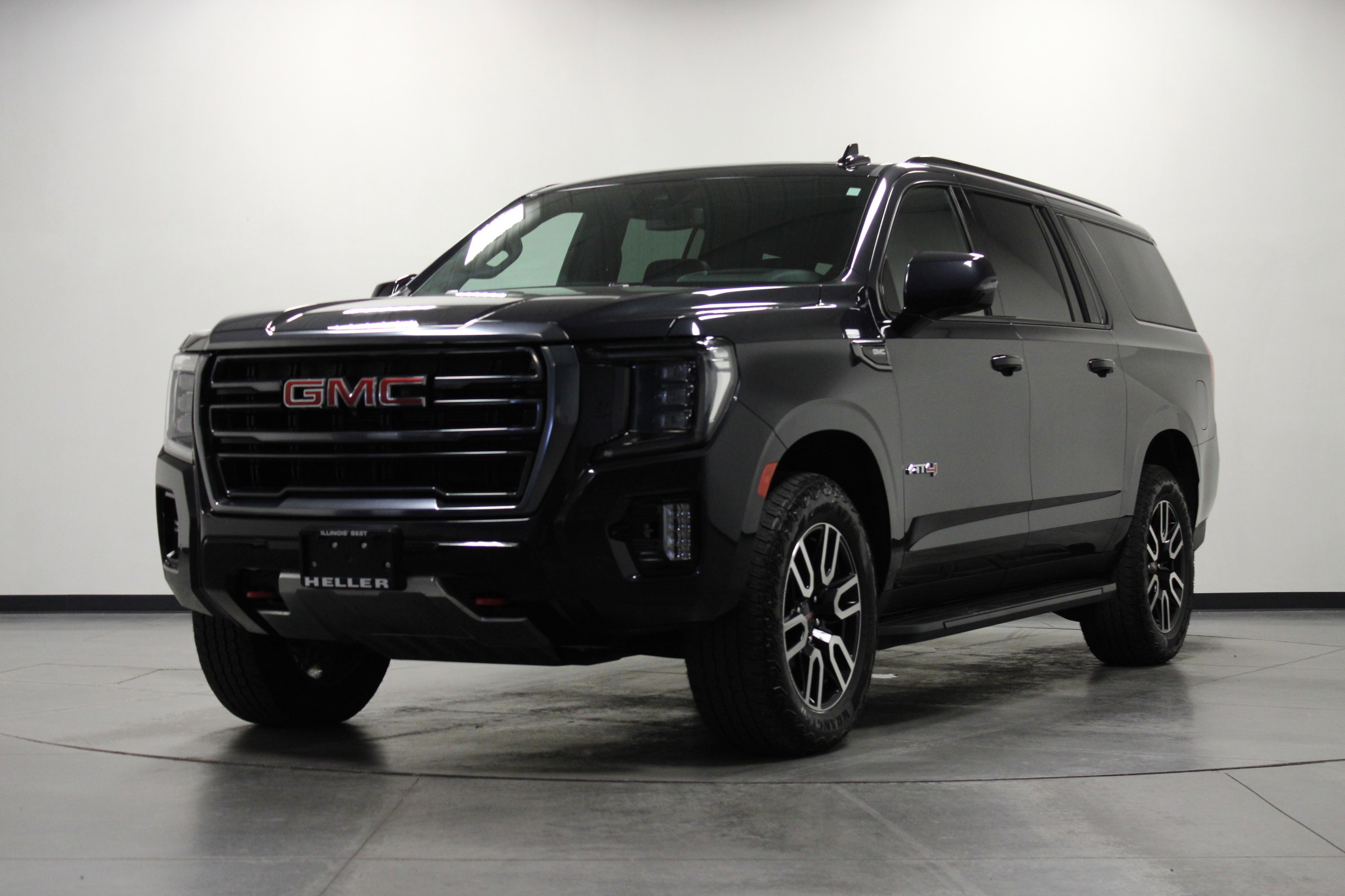Used 2024 Titanium Rush Metallic GMC AT4 image 8